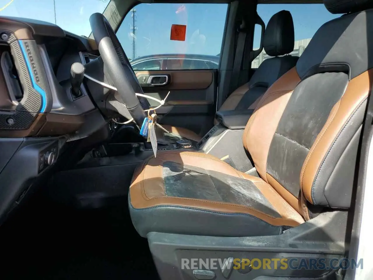 7 fotografías del automóvil dañado 1FMDE5DH0MLB04620 FORD BRONCO 2021