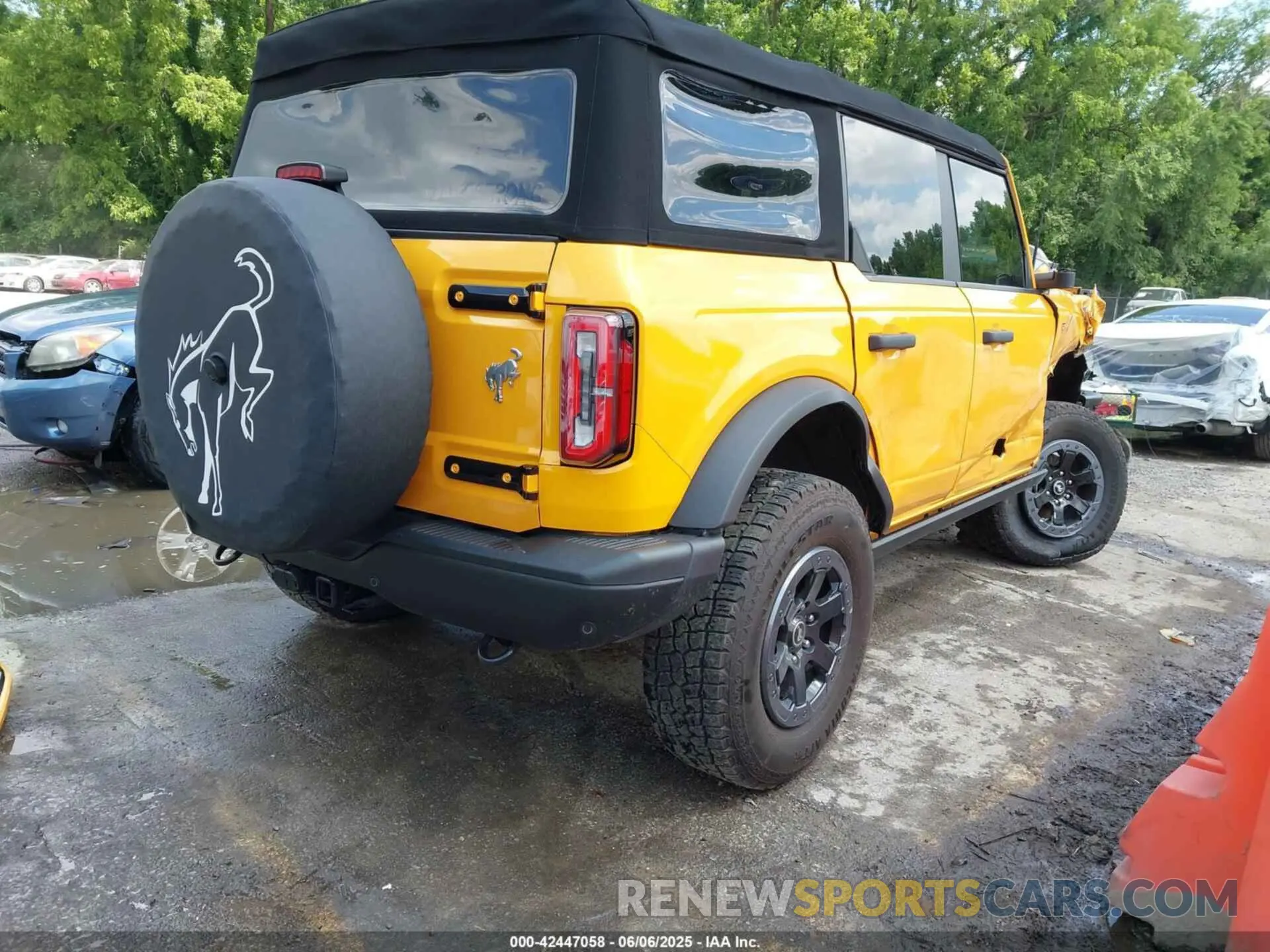 4 fotografías del automóvil dañado 1FMEE5DH0MLA63006 FORD BRONCO 2021