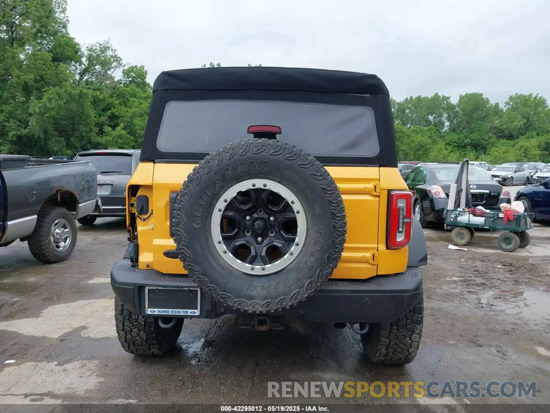 17 fotografías del automóvil dañado 1FMEE5DH3MLA61525 FORD BRONCO 2021