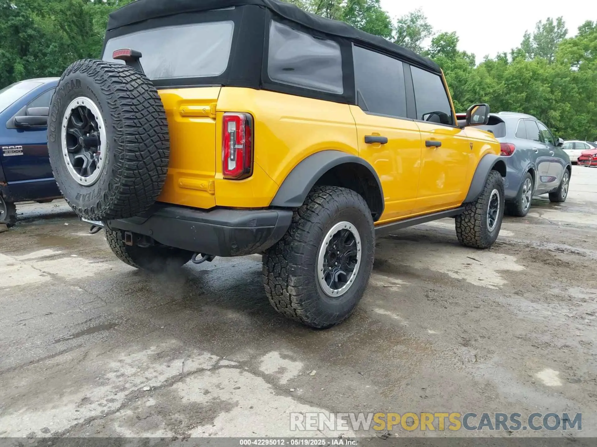 4 fotografías del automóvil dañado 1FMEE5DH3MLA61525 FORD BRONCO 2021