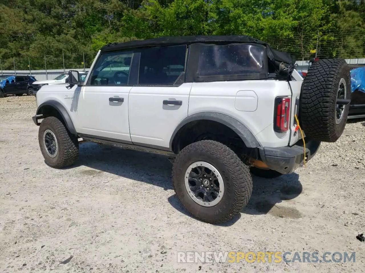 2 fotografías del automóvil dañado 1FMEE5DP2MLA87380 FORD BRONCO 2021