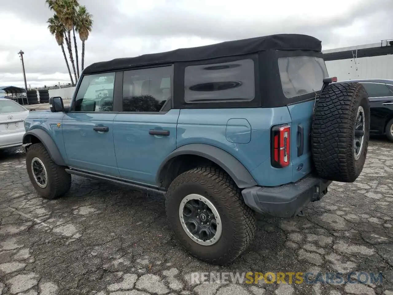 2 fotografías del automóvil dañado 1FMEE5DP4MLA90474 FORD BRONCO 2021