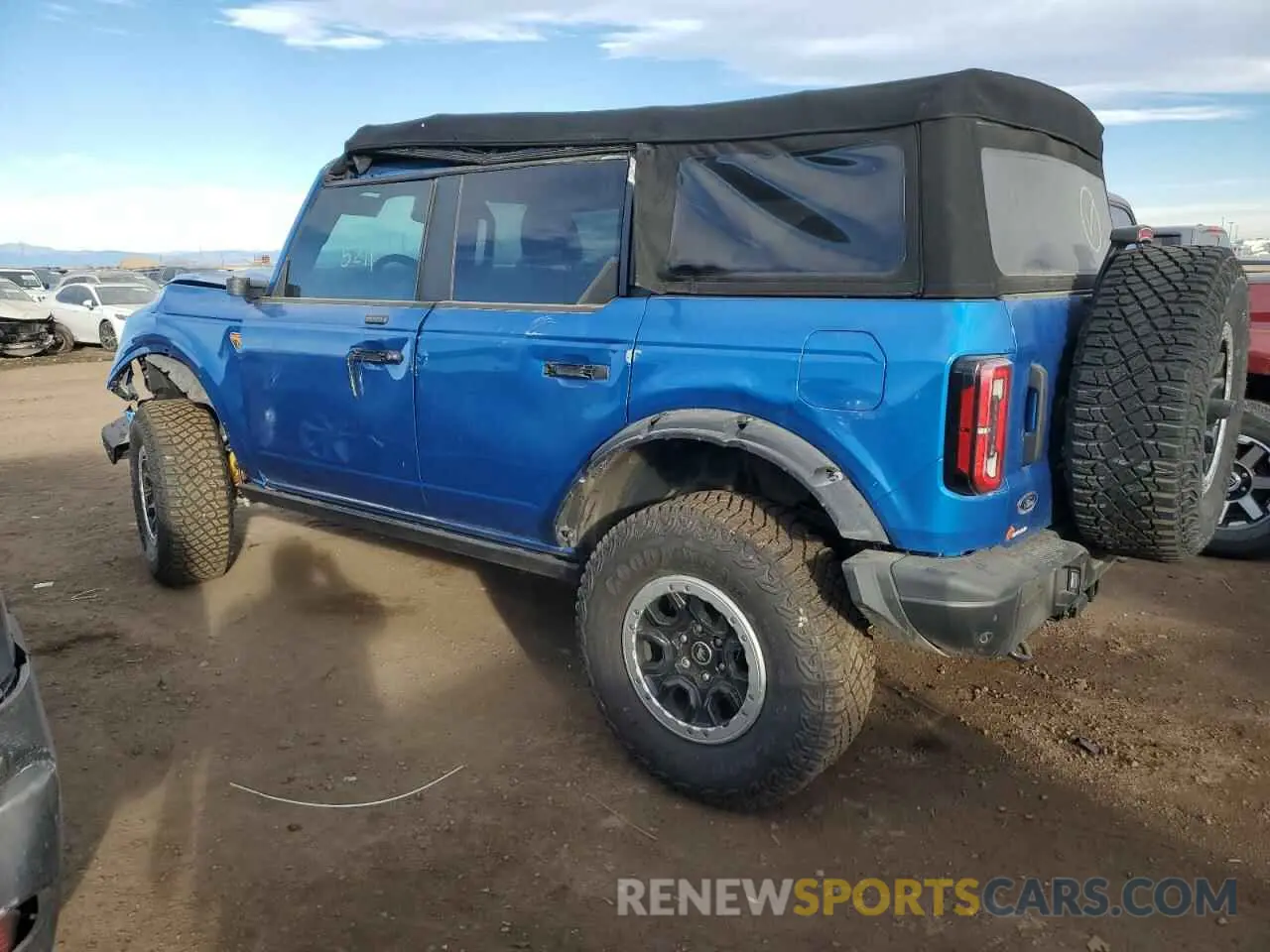 2 fotografías del automóvil dañado 1FMEE5DP9MLA96464 FORD BRONCO 2021
