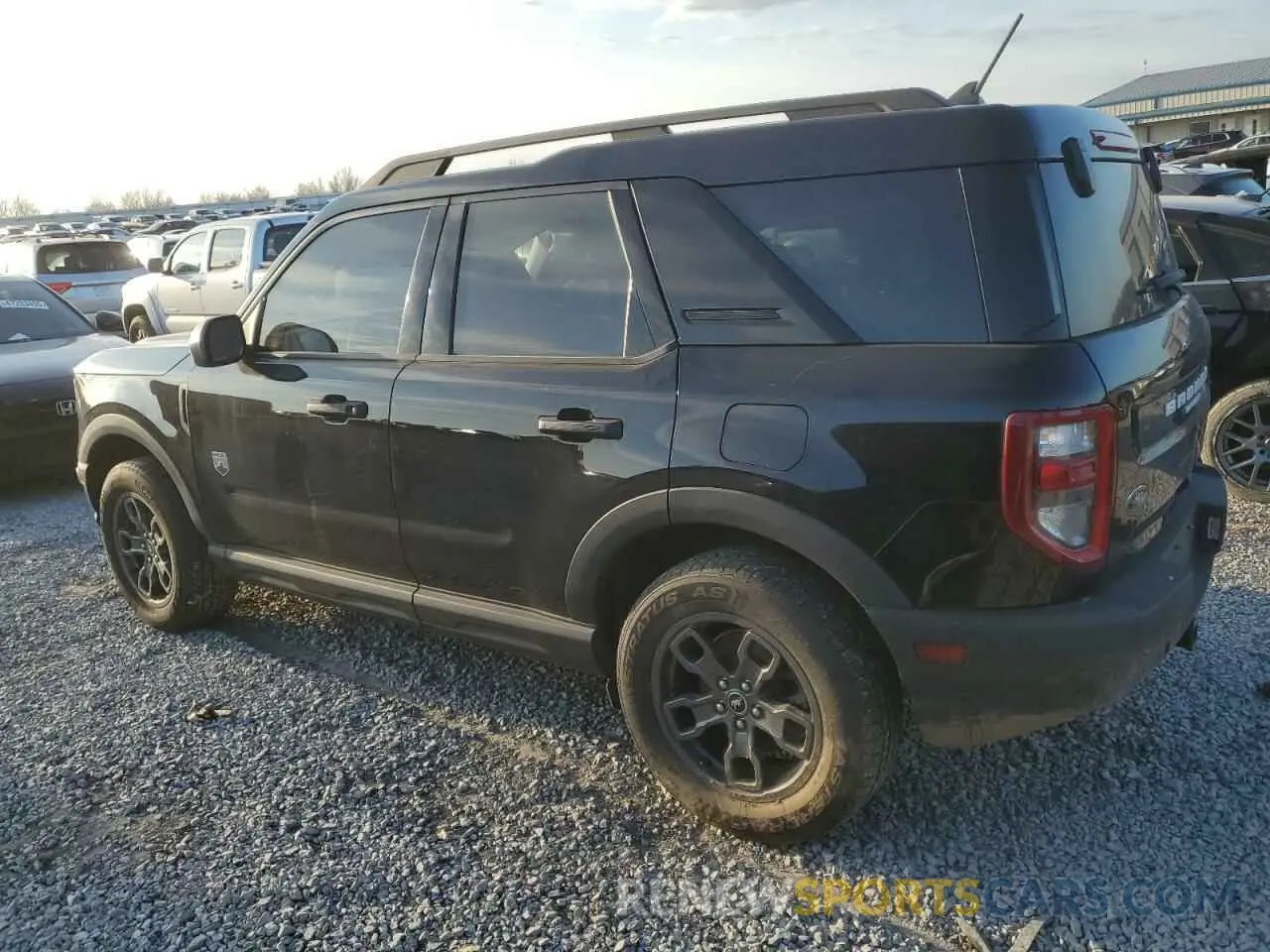 2 fotografías del automóvil dañado 3FMCR9B68MRA09684 FORD BRONCO 2021