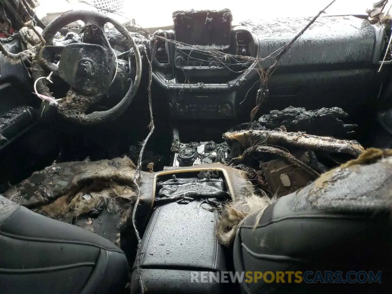 8 fotografías del automóvil dañado 3FMCR9B68MRB36855 FORD BRONCO 2021