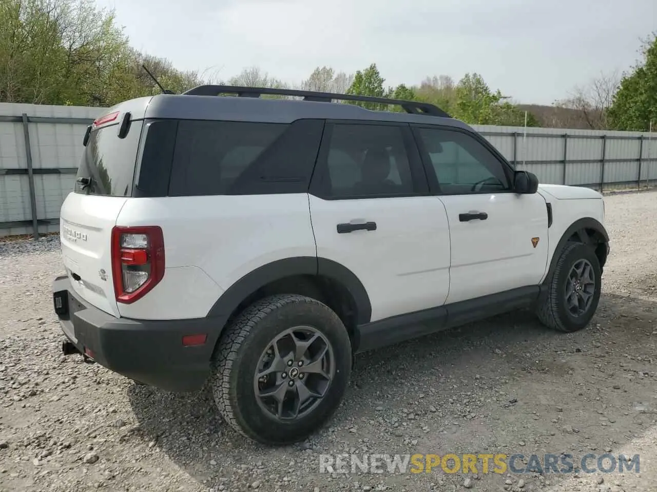 3 fotografías del automóvil dañado 3FMCR9D93MRA64986 FORD BRONCO 2021