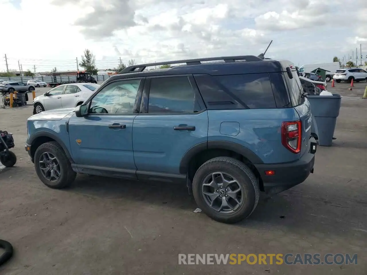 2 fotografías del automóvil dañado 3FMCR9D99MRA82392 FORD BRONCO 2021