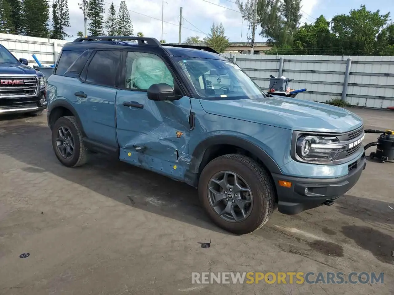 4 fotografías del automóvil dañado 3FMCR9D99MRA82392 FORD BRONCO 2021