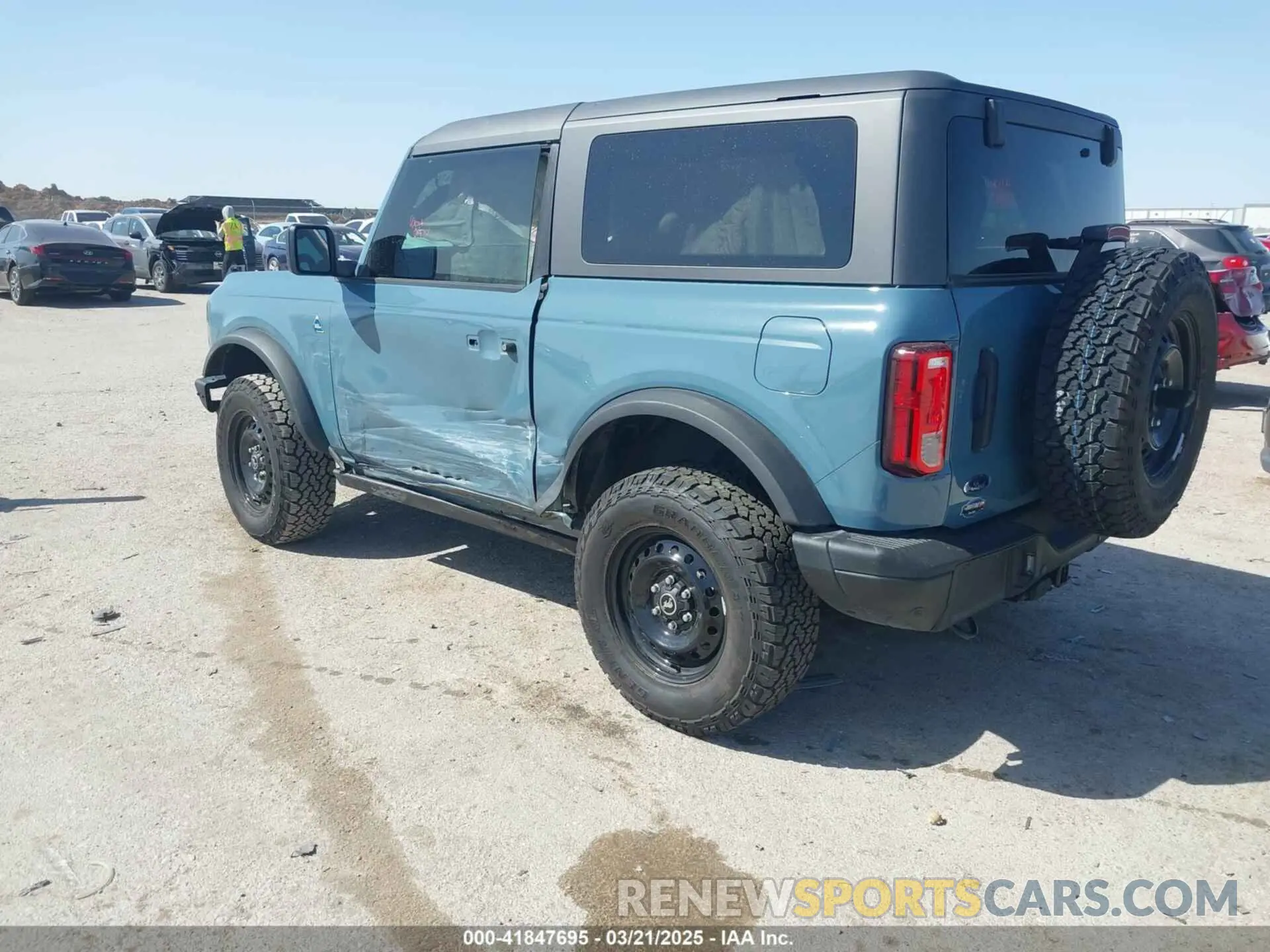 3 fotografías del automóvil dañado 1FMDE5AP8NLB71317 FORD BRONCO 2022