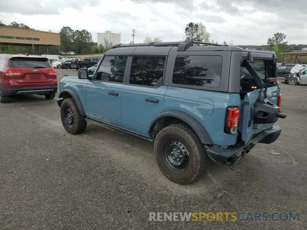 2 fotografías del automóvil dañado 1FMDE5BH1NLB03299 FORD BRONCO 2022