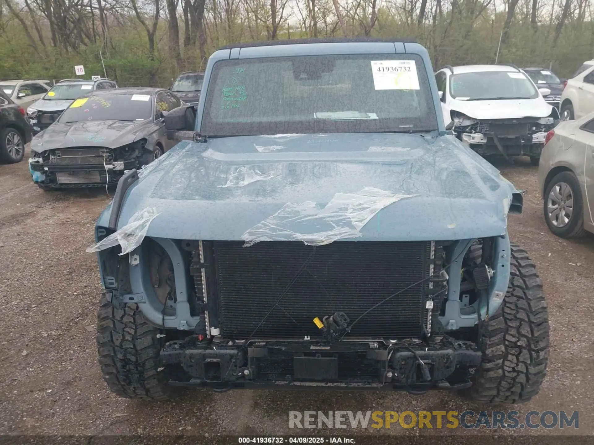 17 fotografías del automóvil dañado 1FMDE5BH1NLB25626 FORD BRONCO 2022