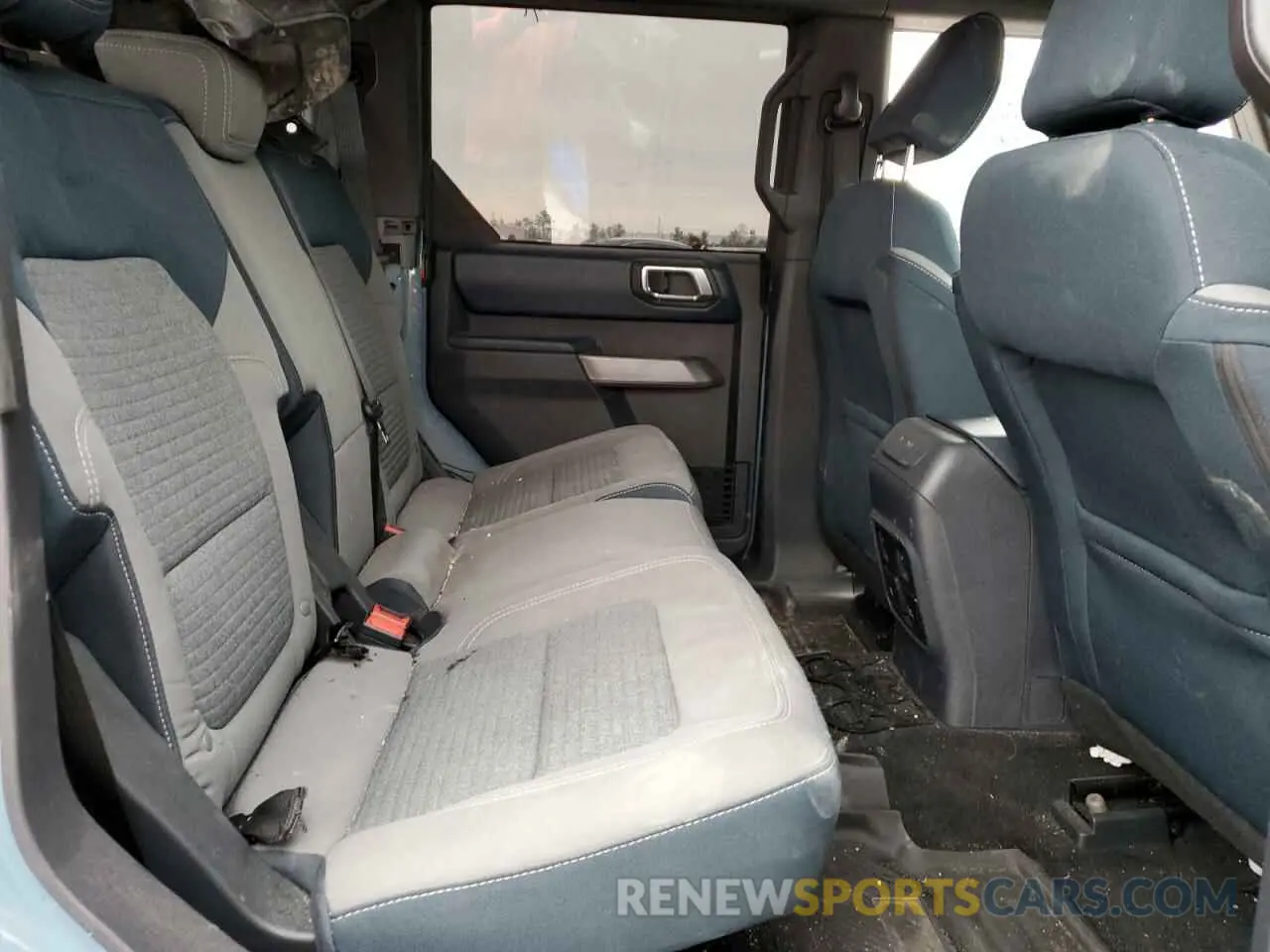 10 fotografías del automóvil dañado 1FMDE5BH1NLB59971 FORD BRONCO 2022