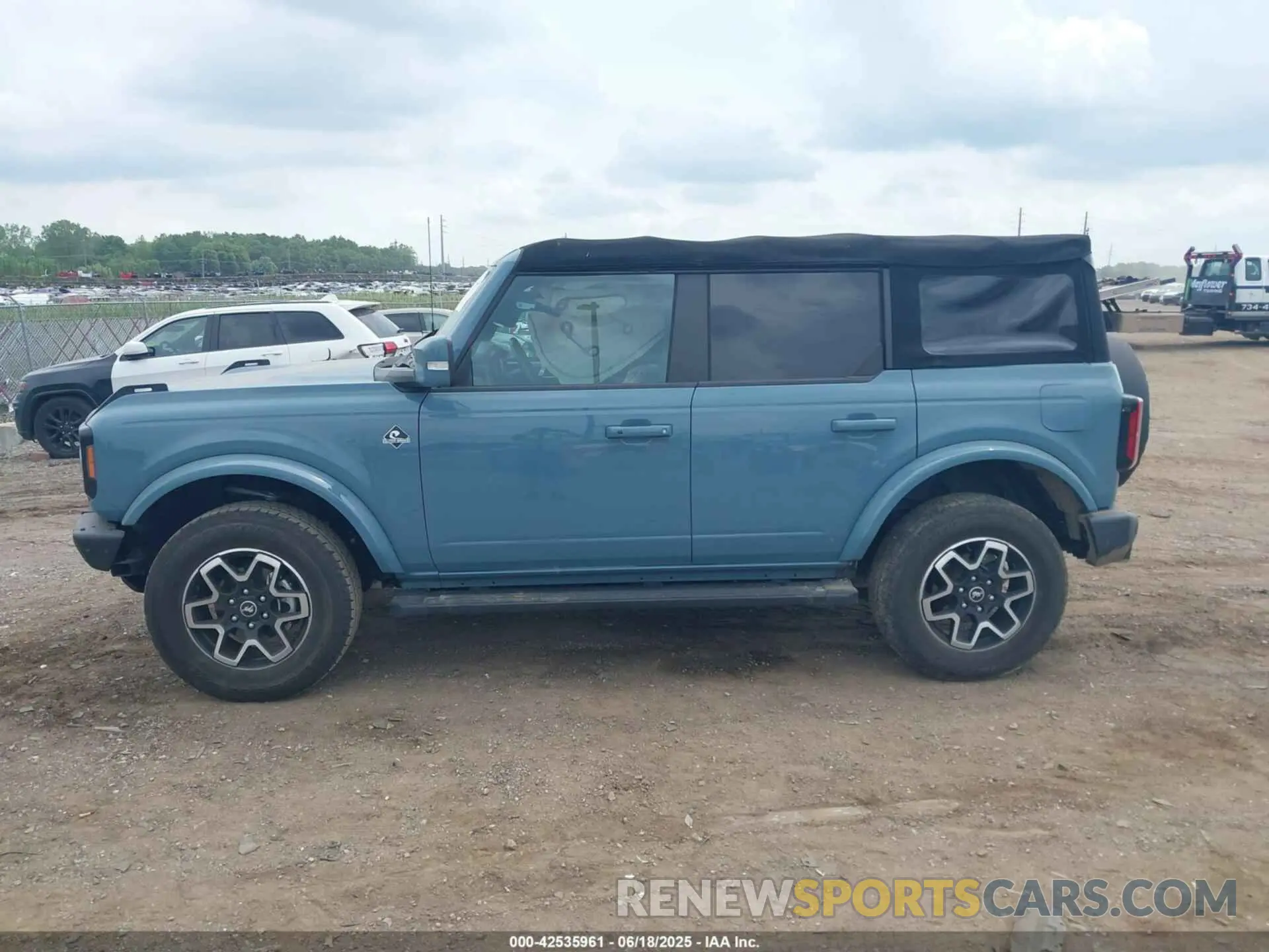 14 fotografías del automóvil dañado 1FMDE5BH6NLB76667 FORD BRONCO 2022