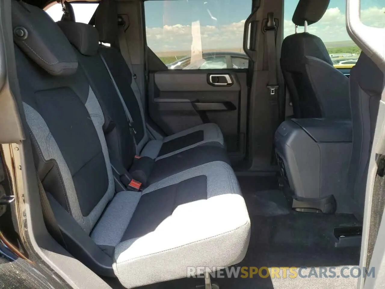 11 fotografías del automóvil dañado 1FMDE5BH7NLB14159 FORD BRONCO 2022