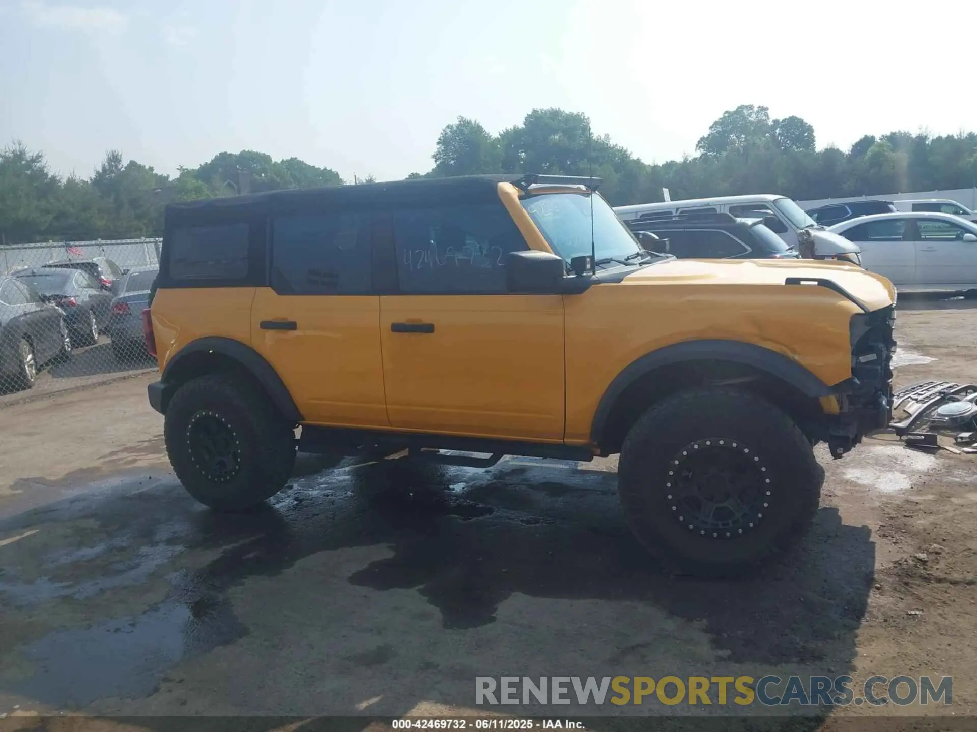 14 fotografías del automóvil dañado 1FMDE5BH8NLB86567 FORD BRONCO 2022