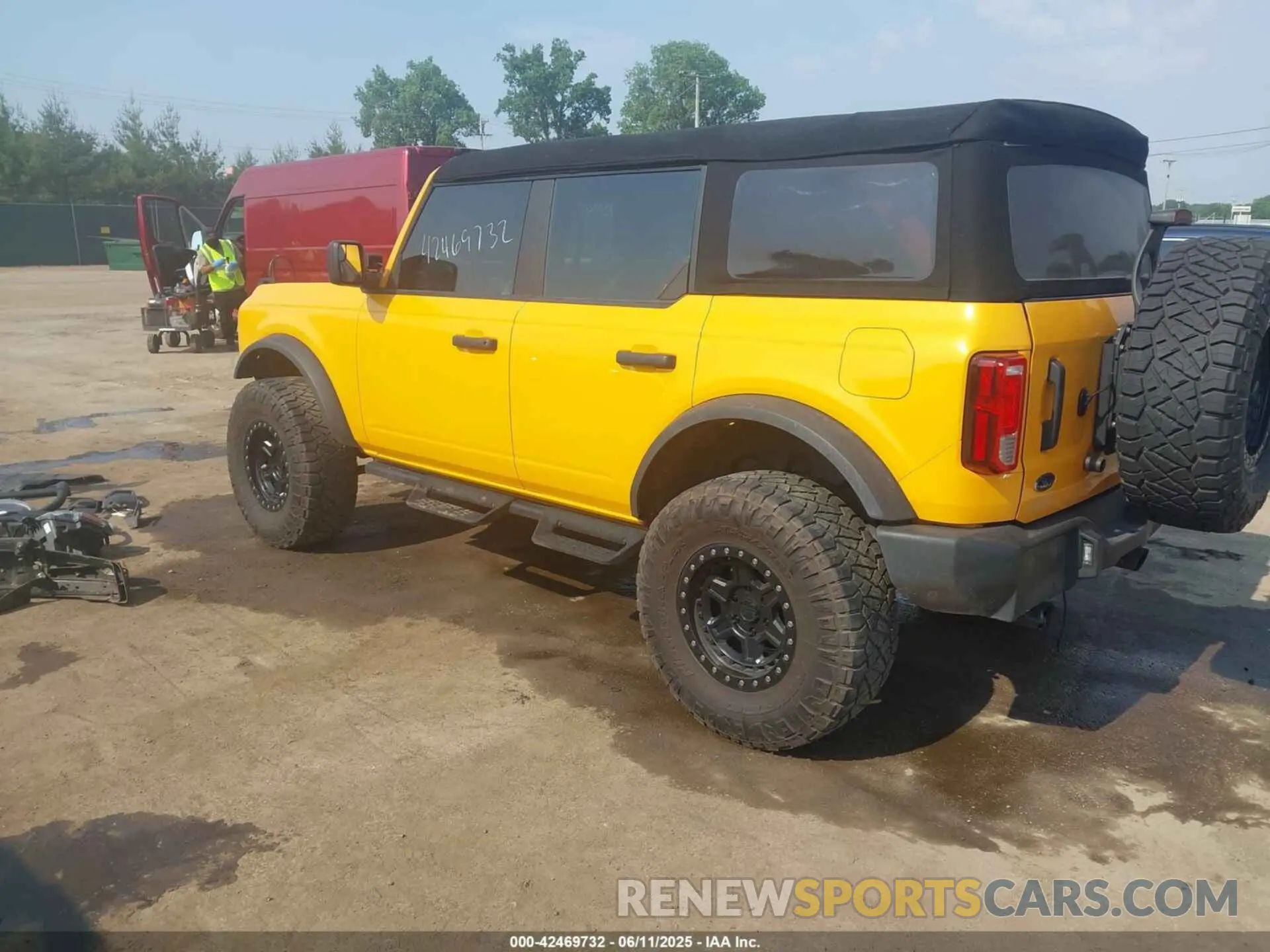 3 fotografías del automóvil dañado 1FMDE5BH8NLB86567 FORD BRONCO 2022