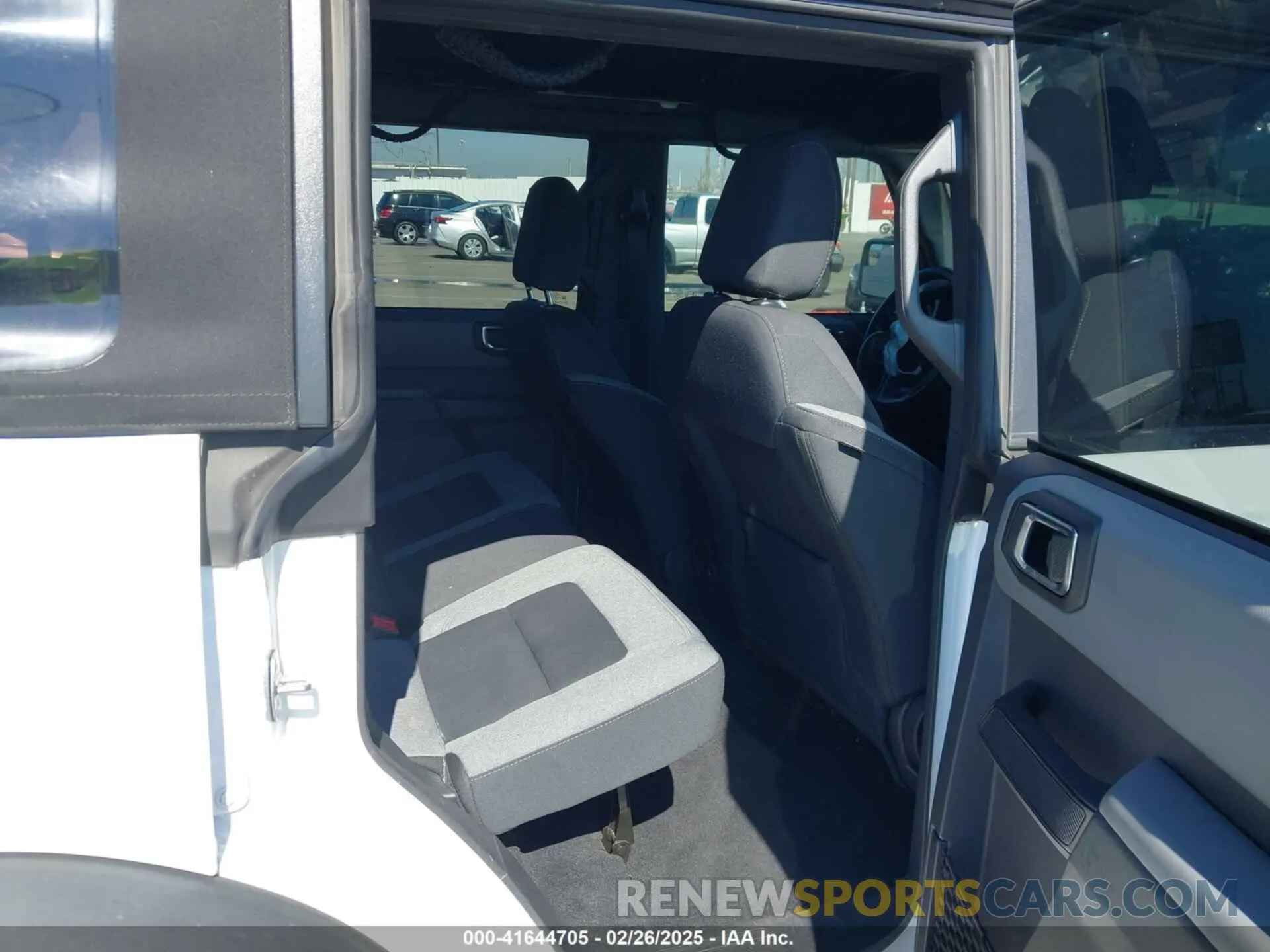 8 fotografías del automóvil dañado 1FMDE5BH9NLB39810 FORD BRONCO 2022