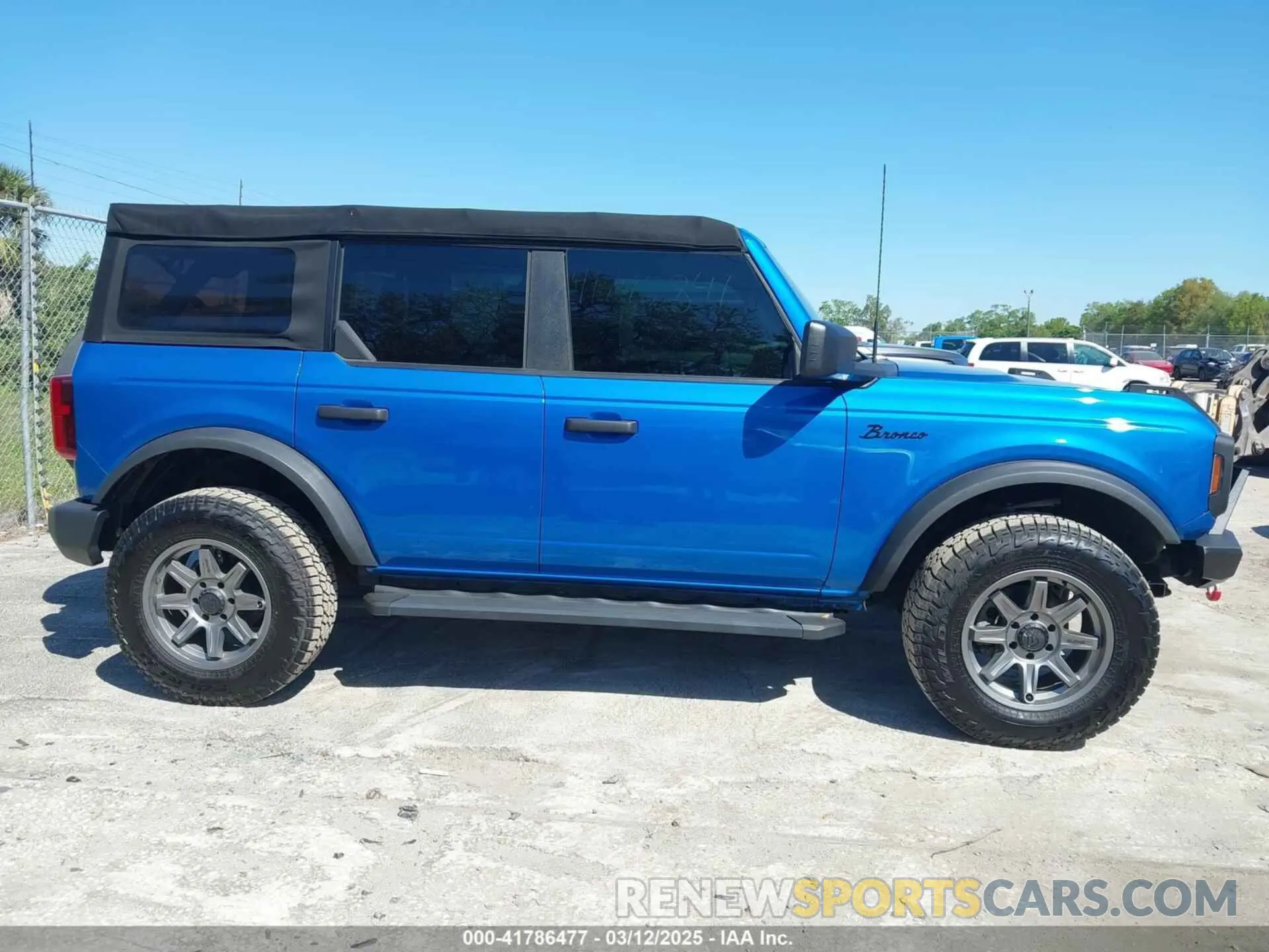 13 fotografías del automóvil dañado 1FMDE5BH9NLB66327 FORD BRONCO 2022