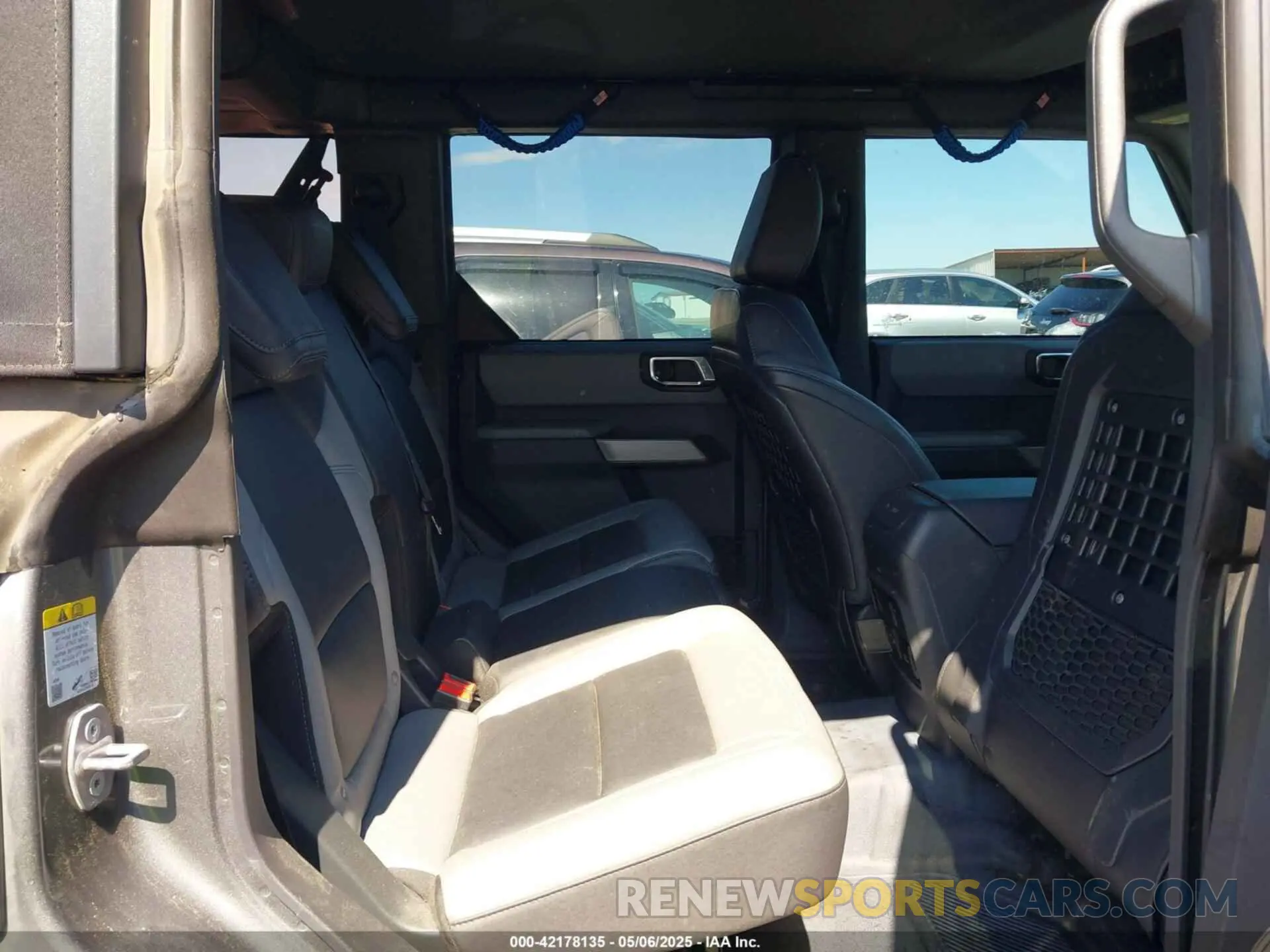8 fotografías del automóvil dañado 1FMDE5BH9NLB87372 FORD BRONCO 2022