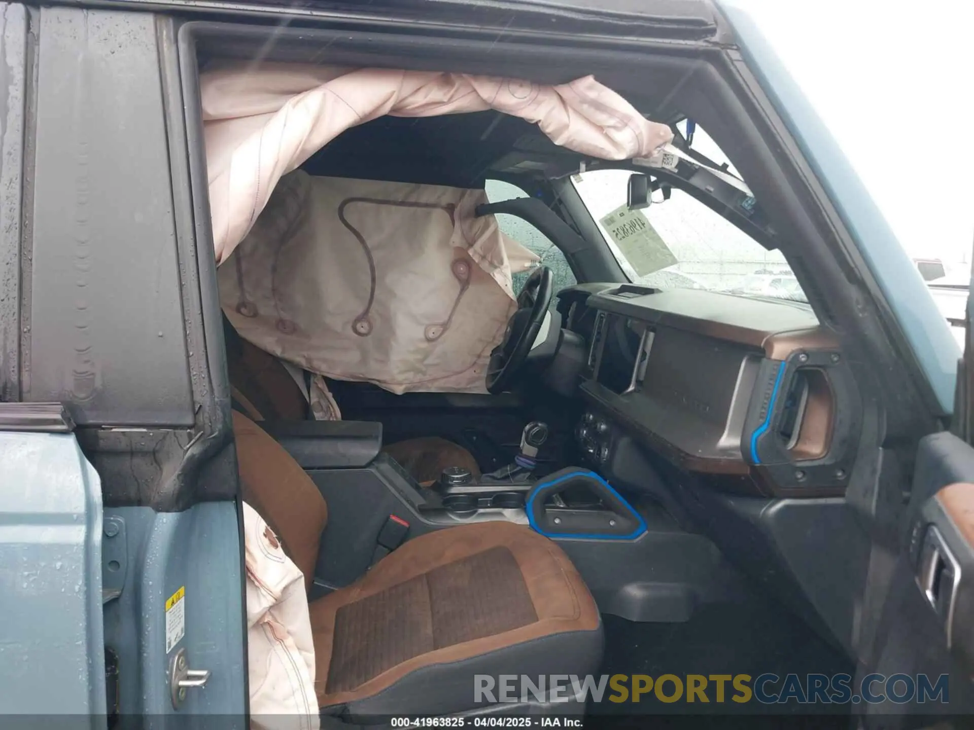 5 fotografías del automóvil dañado 1FMDE5BHXNLA85790 FORD BRONCO 2022