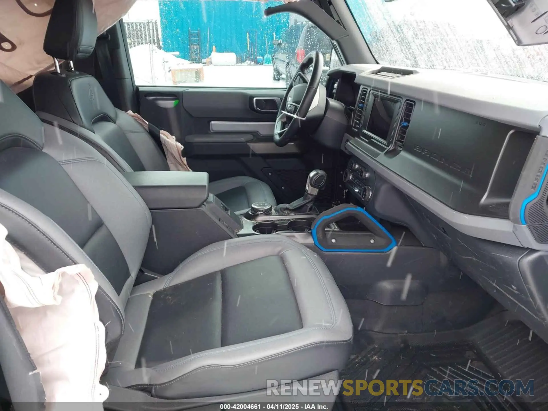 5 fotografías del automóvil dañado 1FMDE5CH7NLB09378 FORD BRONCO 2022
