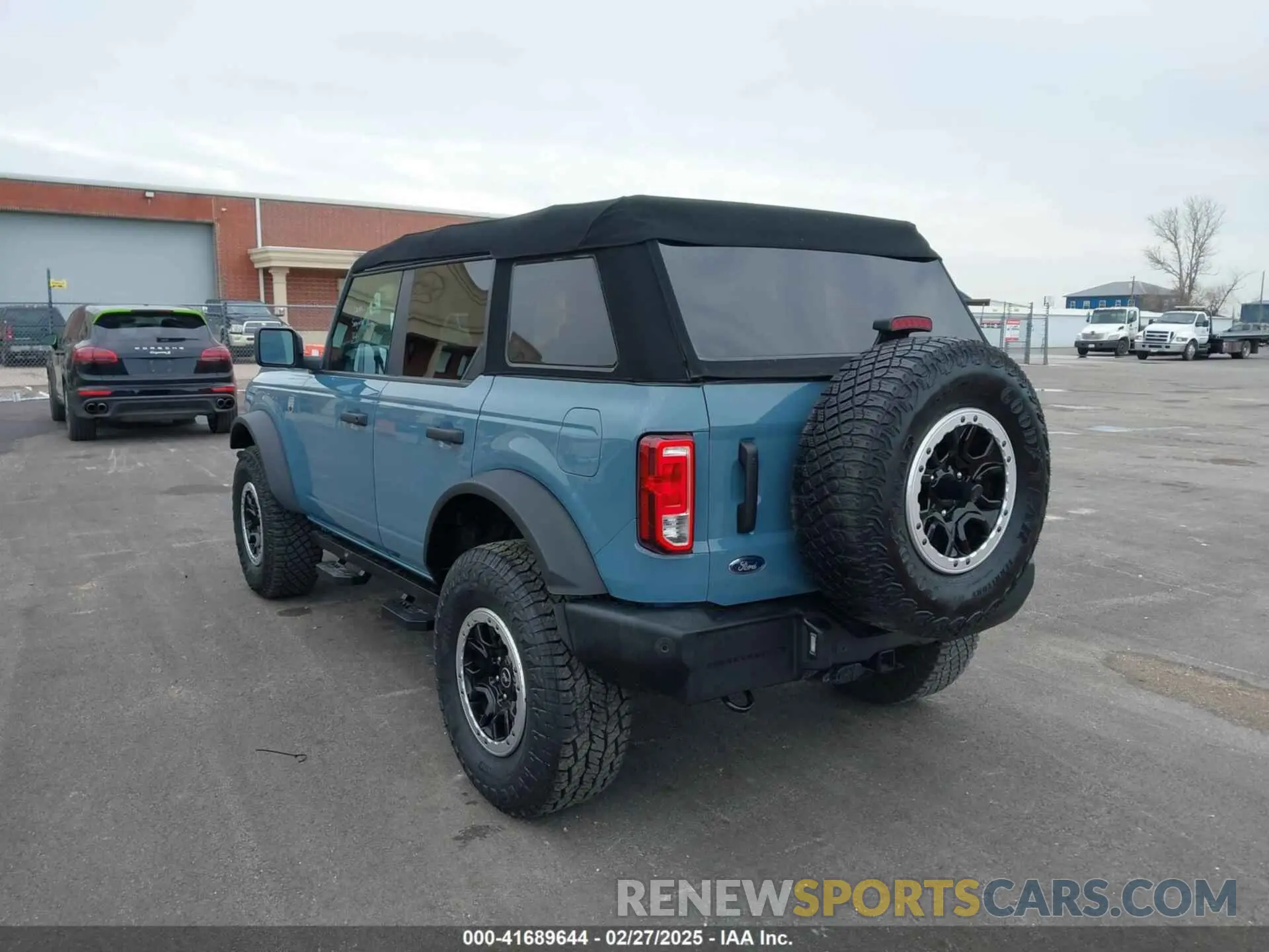 3 fotografías del automóvil dañado 1FMDE5DH5NLA97519 FORD BRONCO 2022