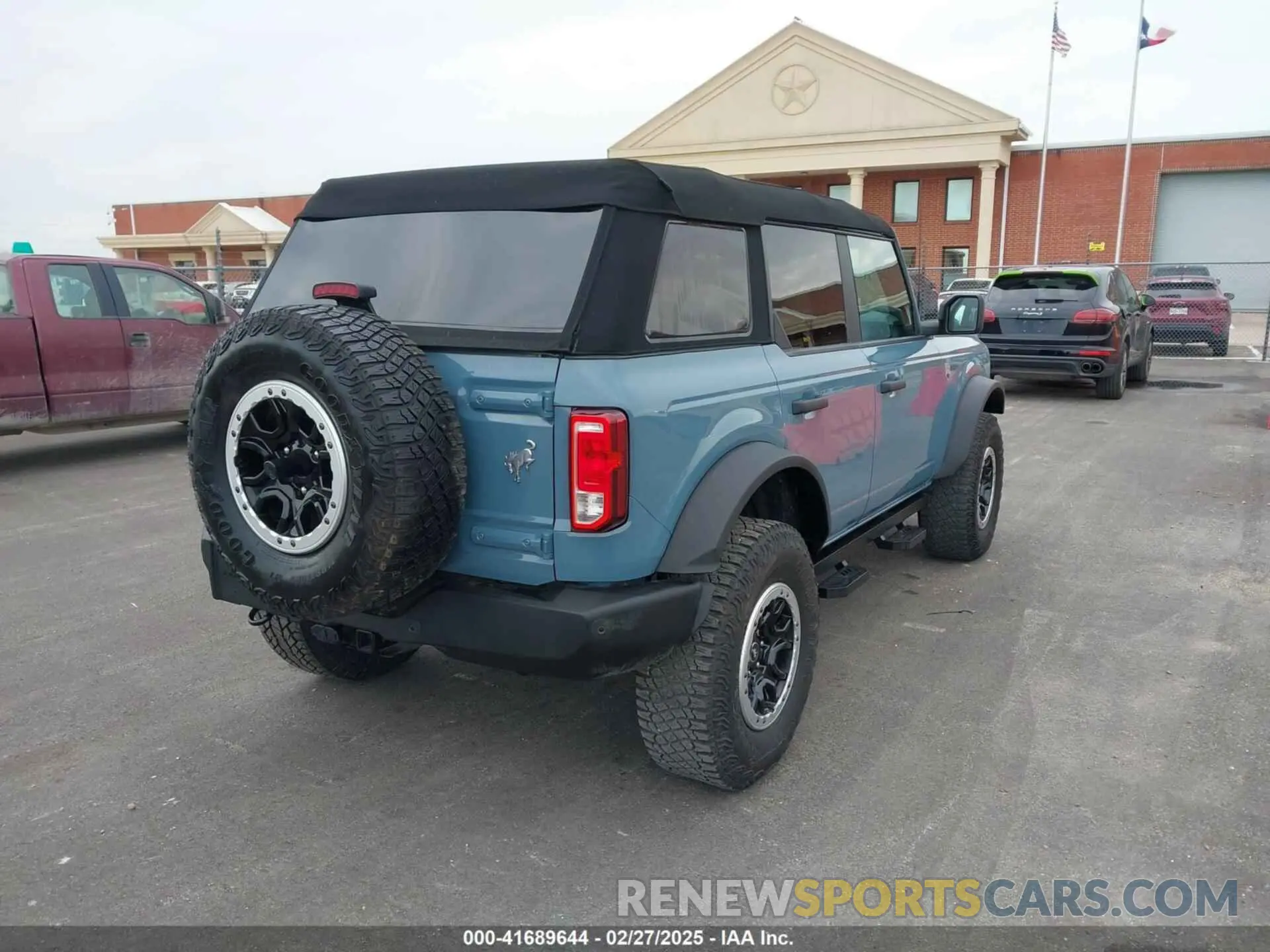 4 fotografías del automóvil dañado 1FMDE5DH5NLA97519 FORD BRONCO 2022