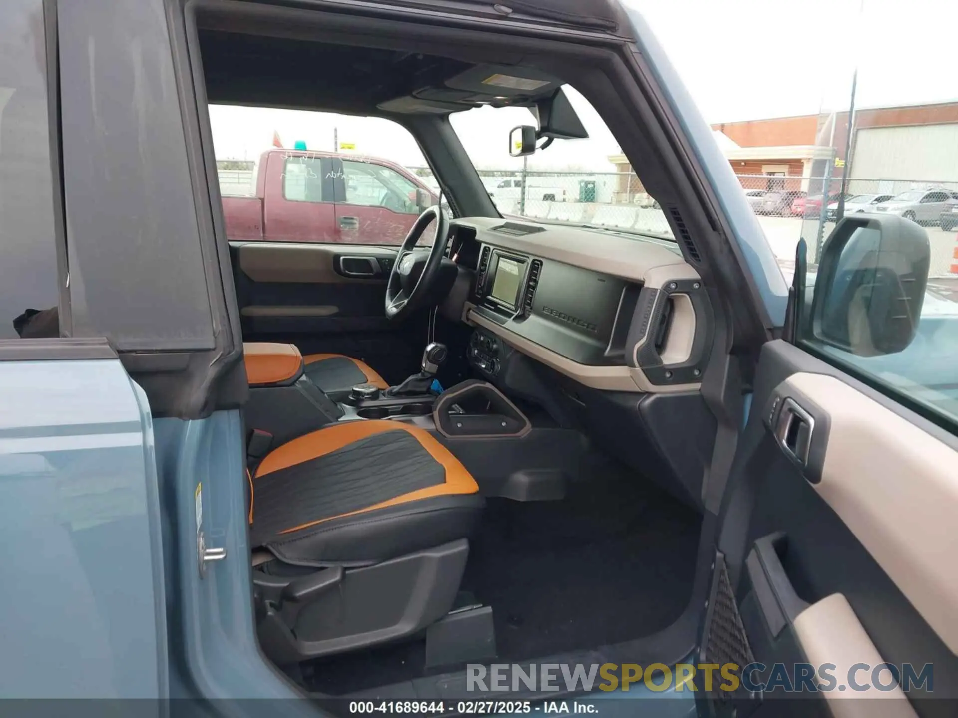 5 fotografías del automóvil dañado 1FMDE5DH5NLA97519 FORD BRONCO 2022