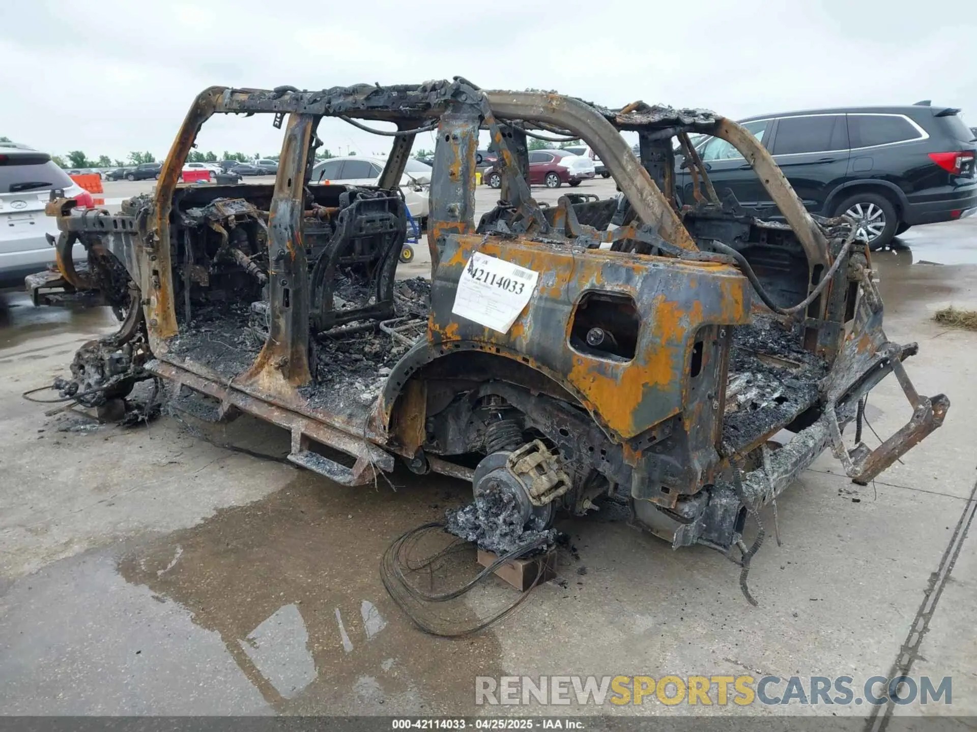 3 fotografías del automóvil dañado 1FMDE5DH5NLB78486 FORD BRONCO 2022