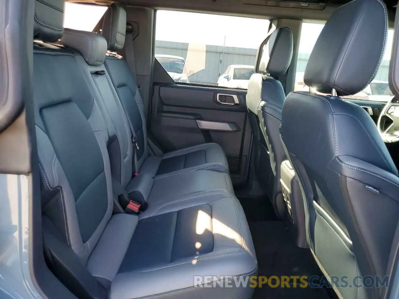 10 fotografías del automóvil dañado 1FMDE5DH6NLB13372 FORD BRONCO 2022