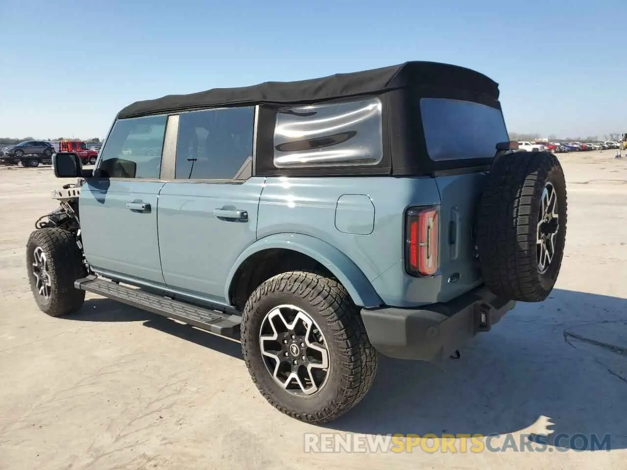 2 fotografías del automóvil dañado 1FMDE5DH6NLB13372 FORD BRONCO 2022