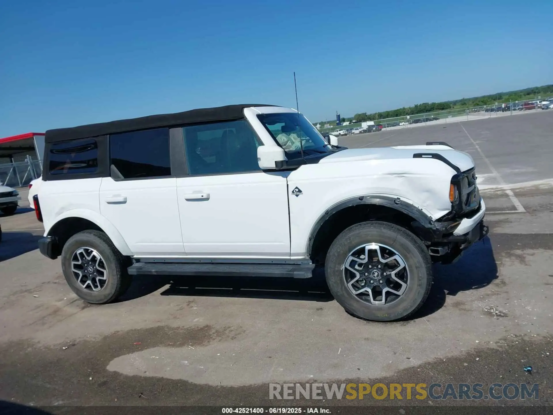 14 fotografías del automóvil dañado 1FMEE5BPXNLB21960 FORD BRONCO 2022