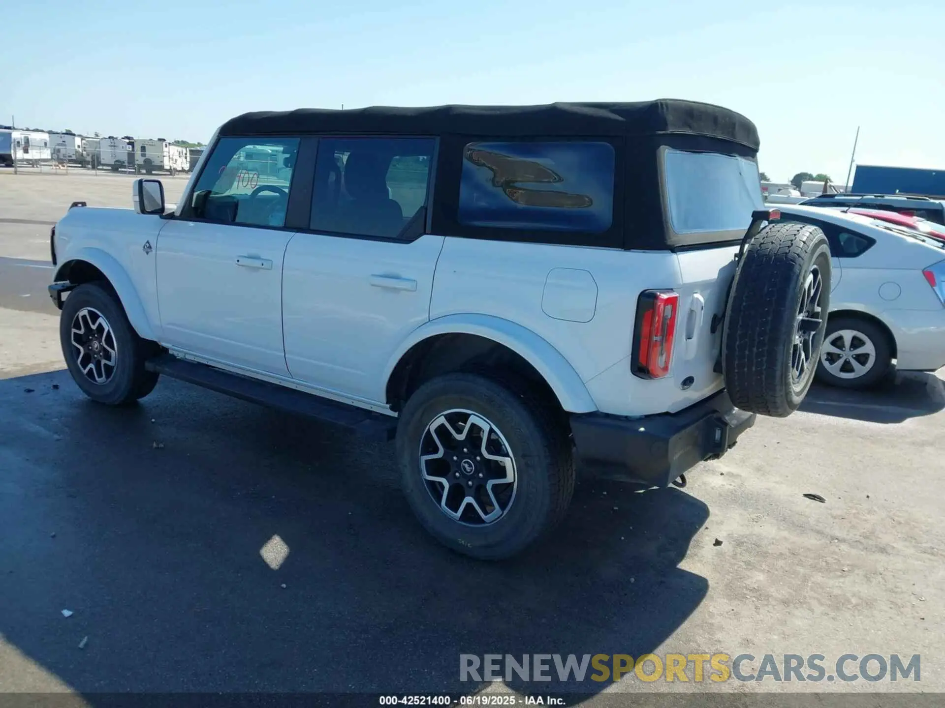 3 fotografías del automóvil dañado 1FMEE5BPXNLB21960 FORD BRONCO 2022