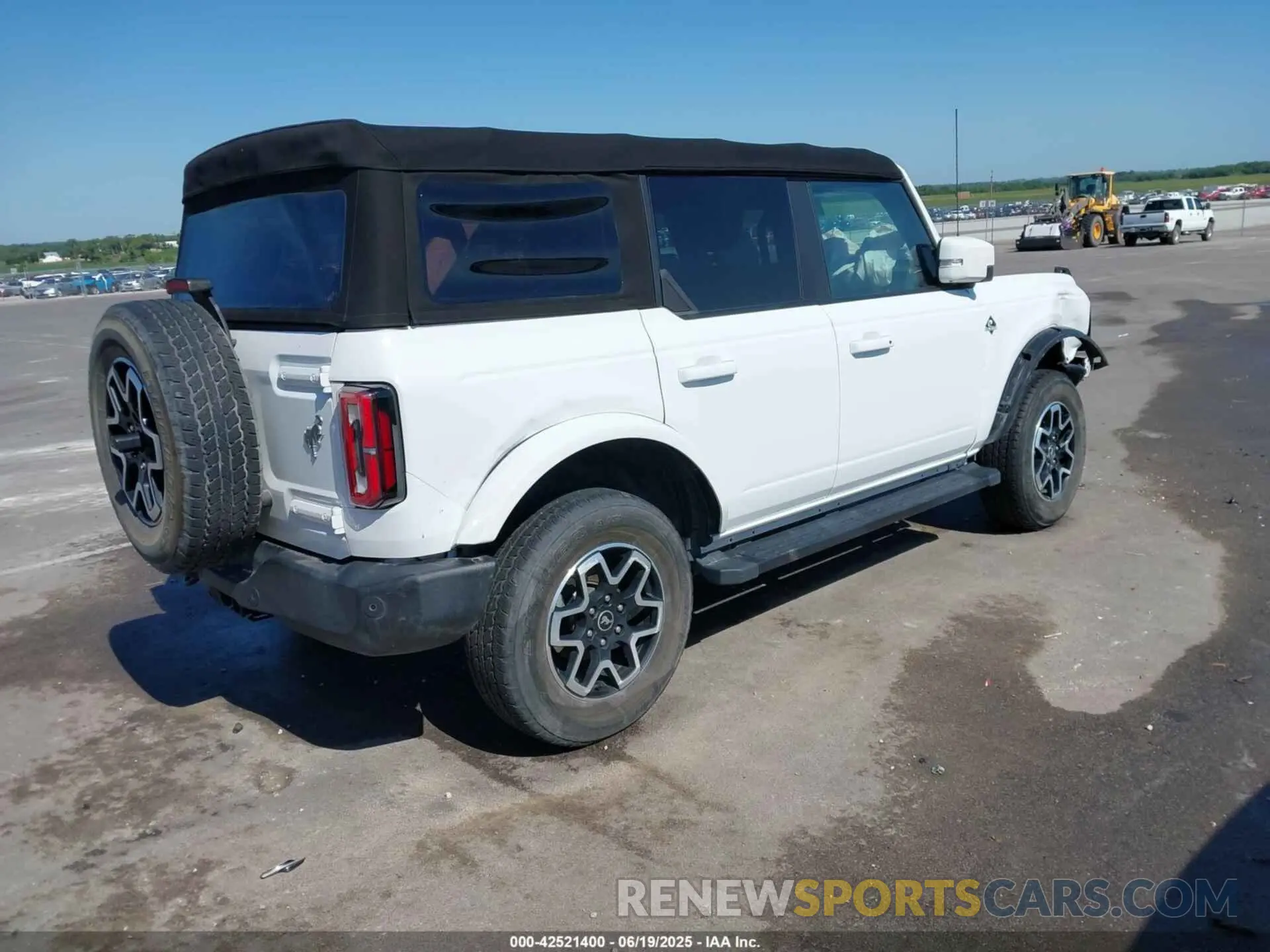 4 fotografías del automóvil dañado 1FMEE5BPXNLB21960 FORD BRONCO 2022