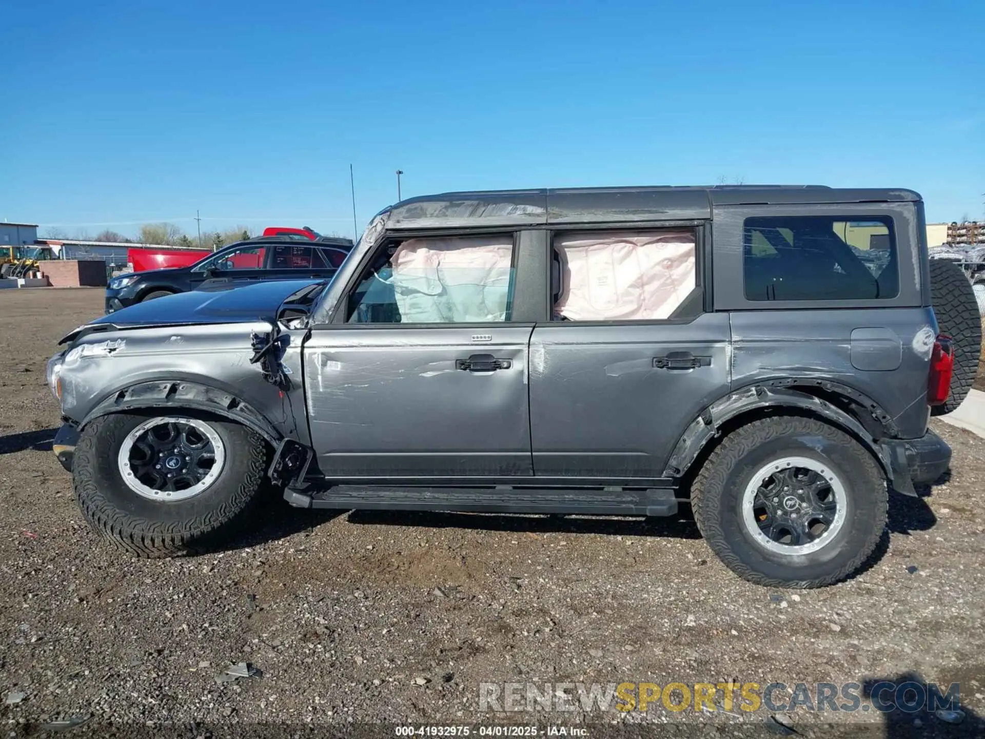 14 fotografías del automóvil dañado 1FMEE5DP0NLB85017 FORD BRONCO 2022