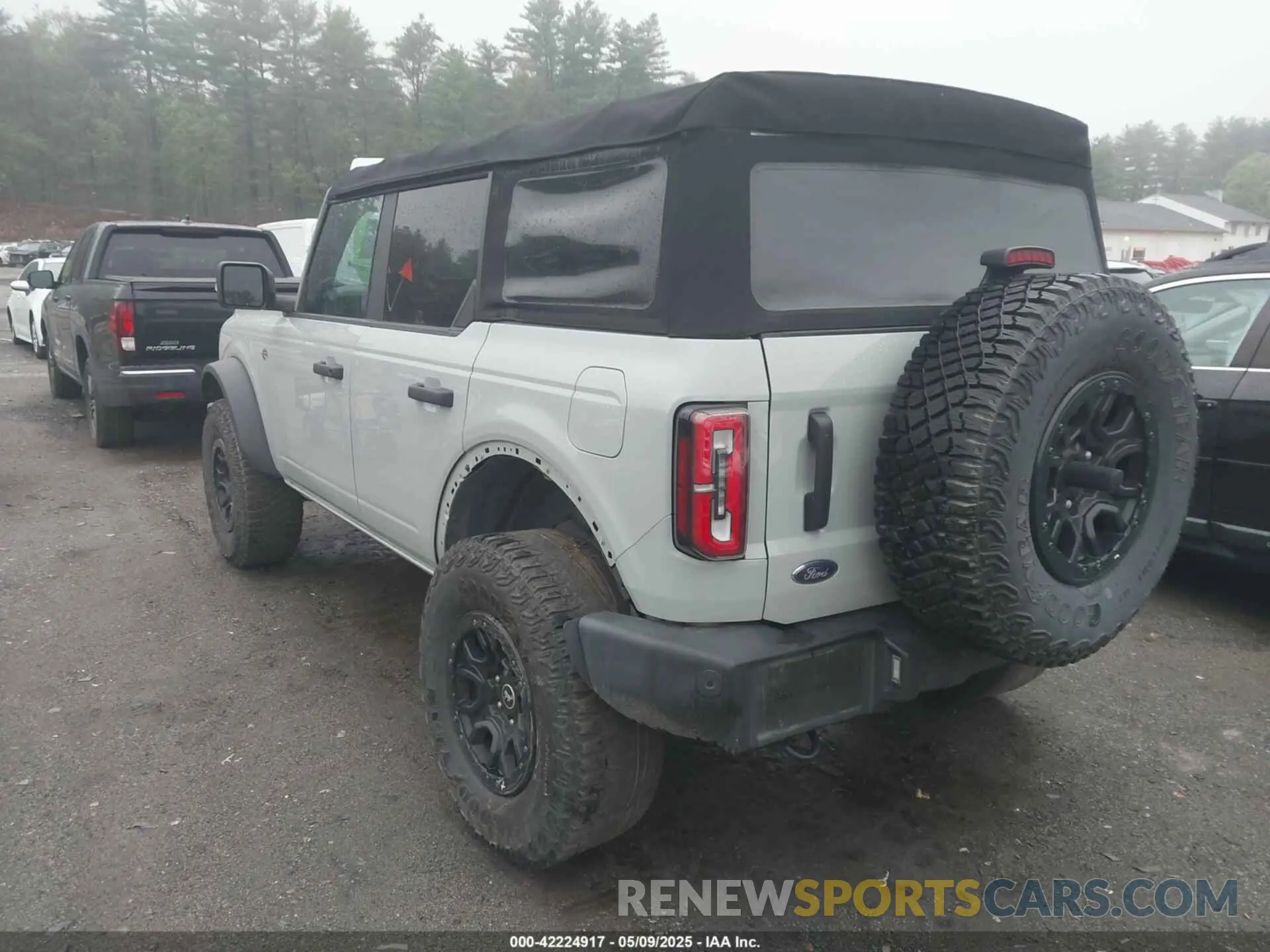 14 fotografías del automóvil dañado 1FMEE5DP2NLA70127 FORD BRONCO 2022