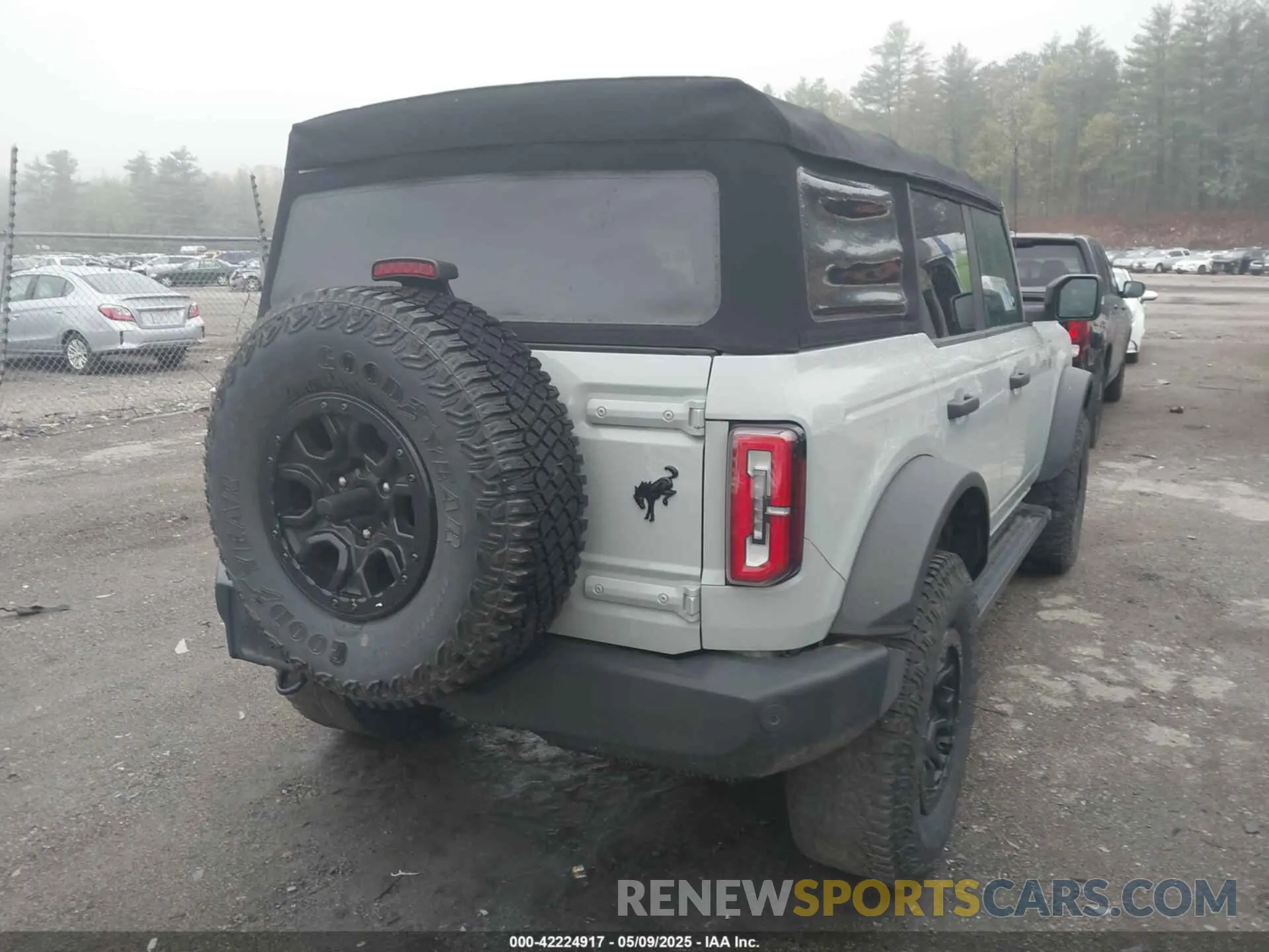 4 fotografías del automóvil dañado 1FMEE5DP2NLA70127 FORD BRONCO 2022
