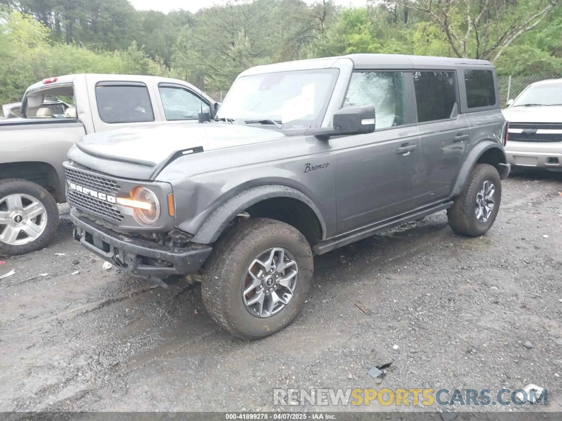 2 fotografías del automóvil dañado 1FMEE5DP4NLB57124 FORD BRONCO 2022