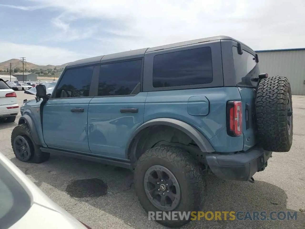 2 fotografías del automóvil dañado 1FMEE5DP4NLB75249 FORD BRONCO 2022