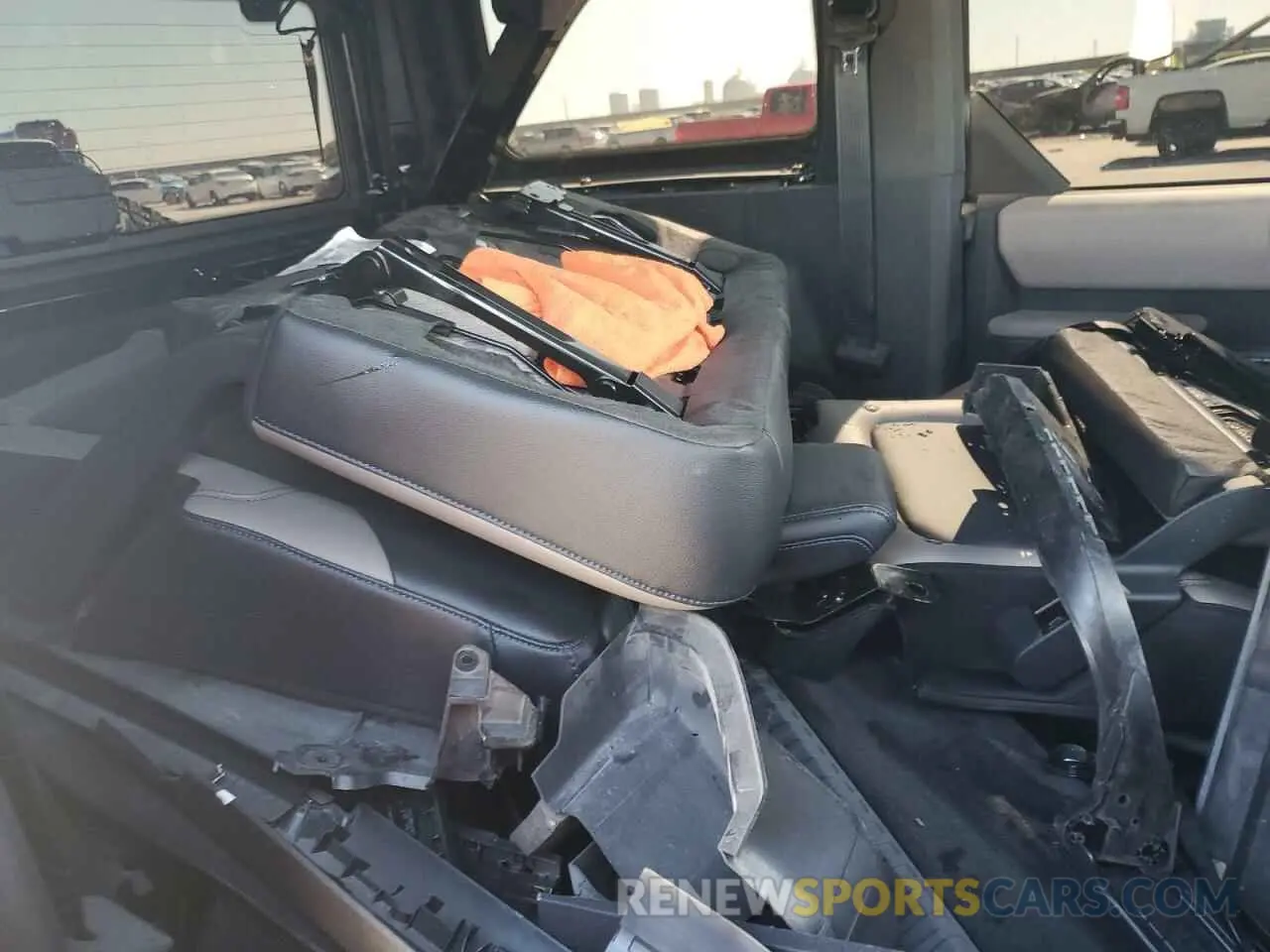 10 fotografías del automóvil dañado 1FMEE5DP5NLB84218 FORD BRONCO 2022