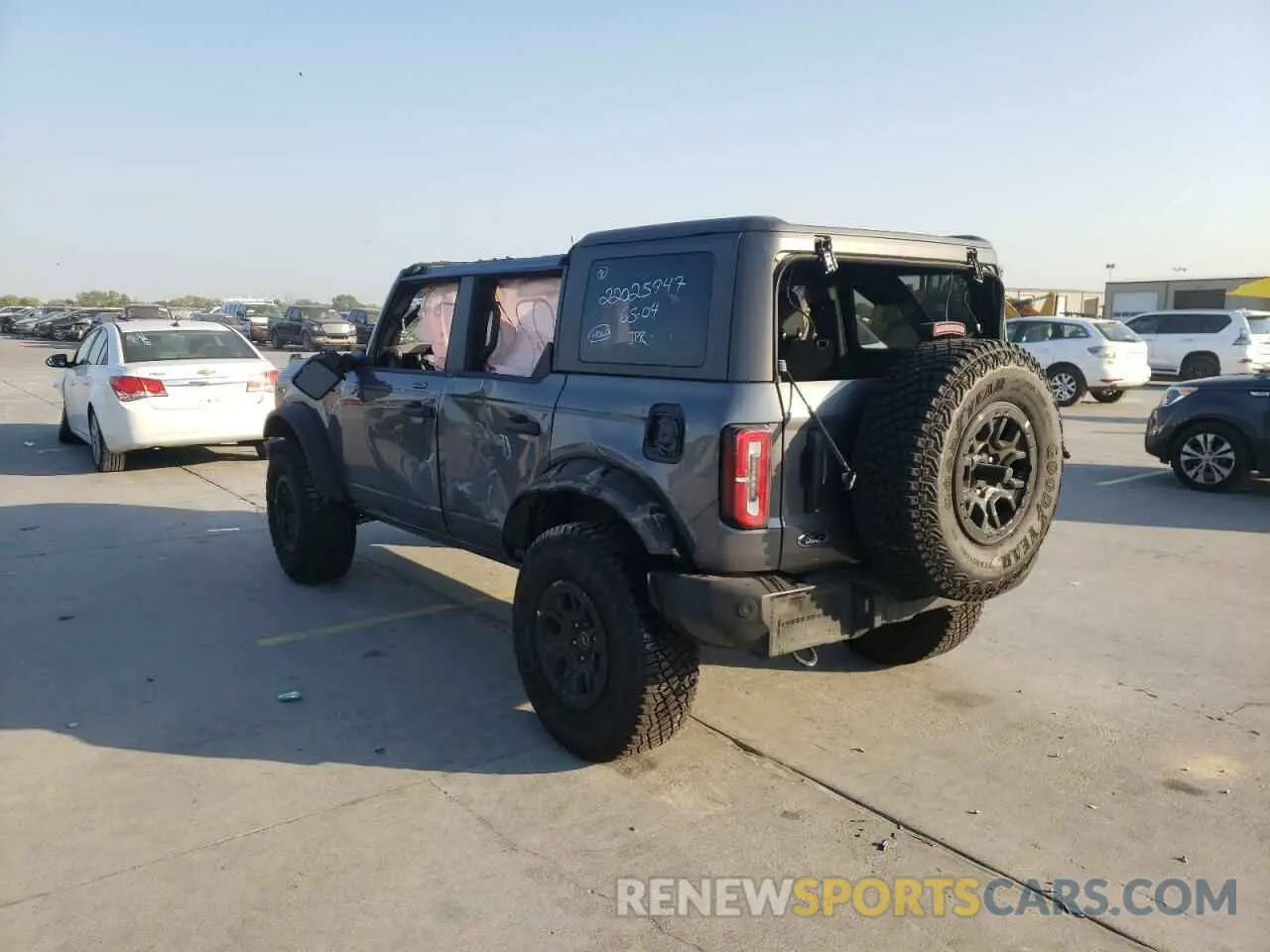 3 fotografías del automóvil dañado 1FMEE5DP9NLA72991 FORD BRONCO 2022