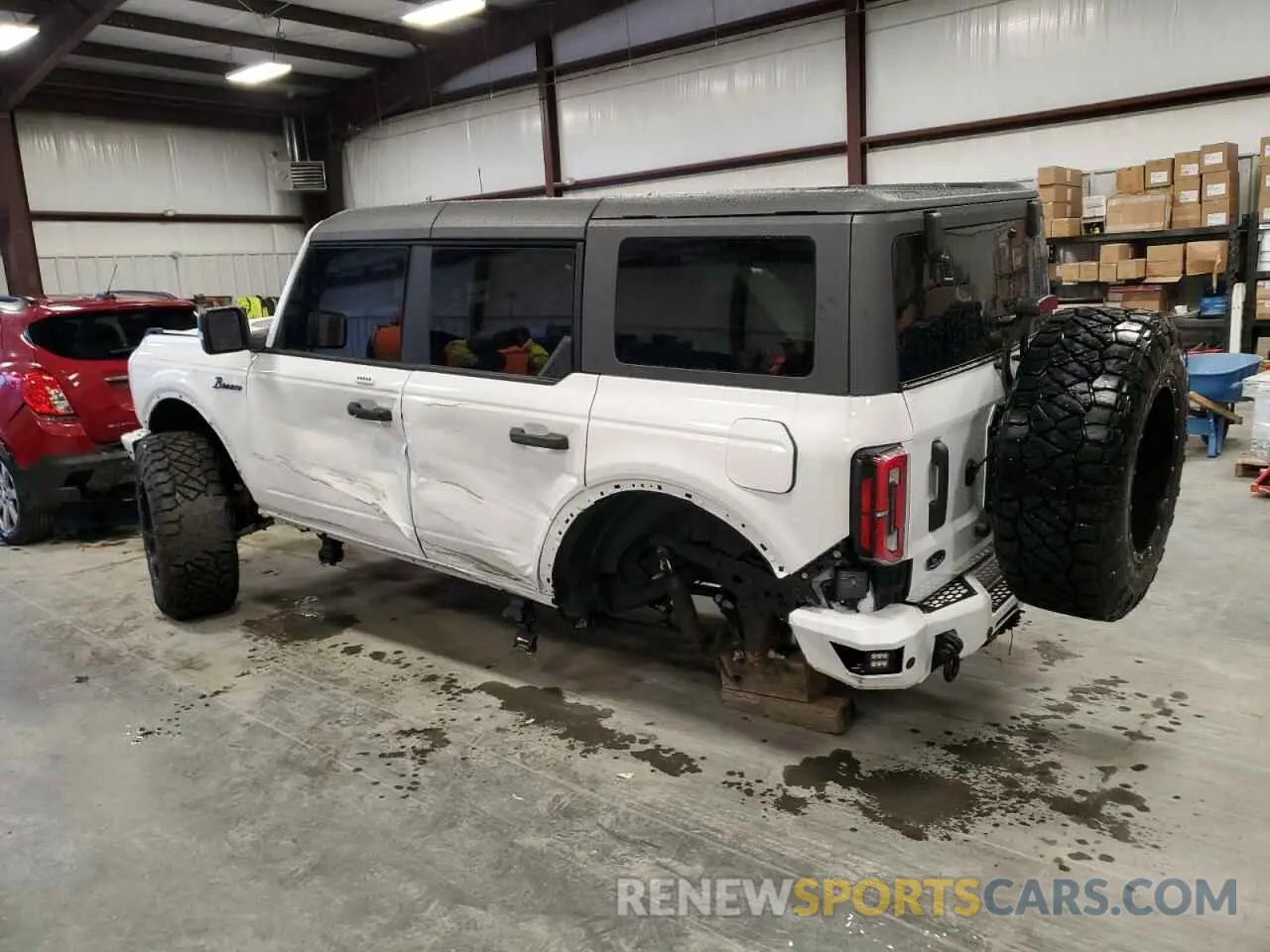 2 fotografías del automóvil dañado 1FMEE5DP9NLB28993 FORD BRONCO 2022