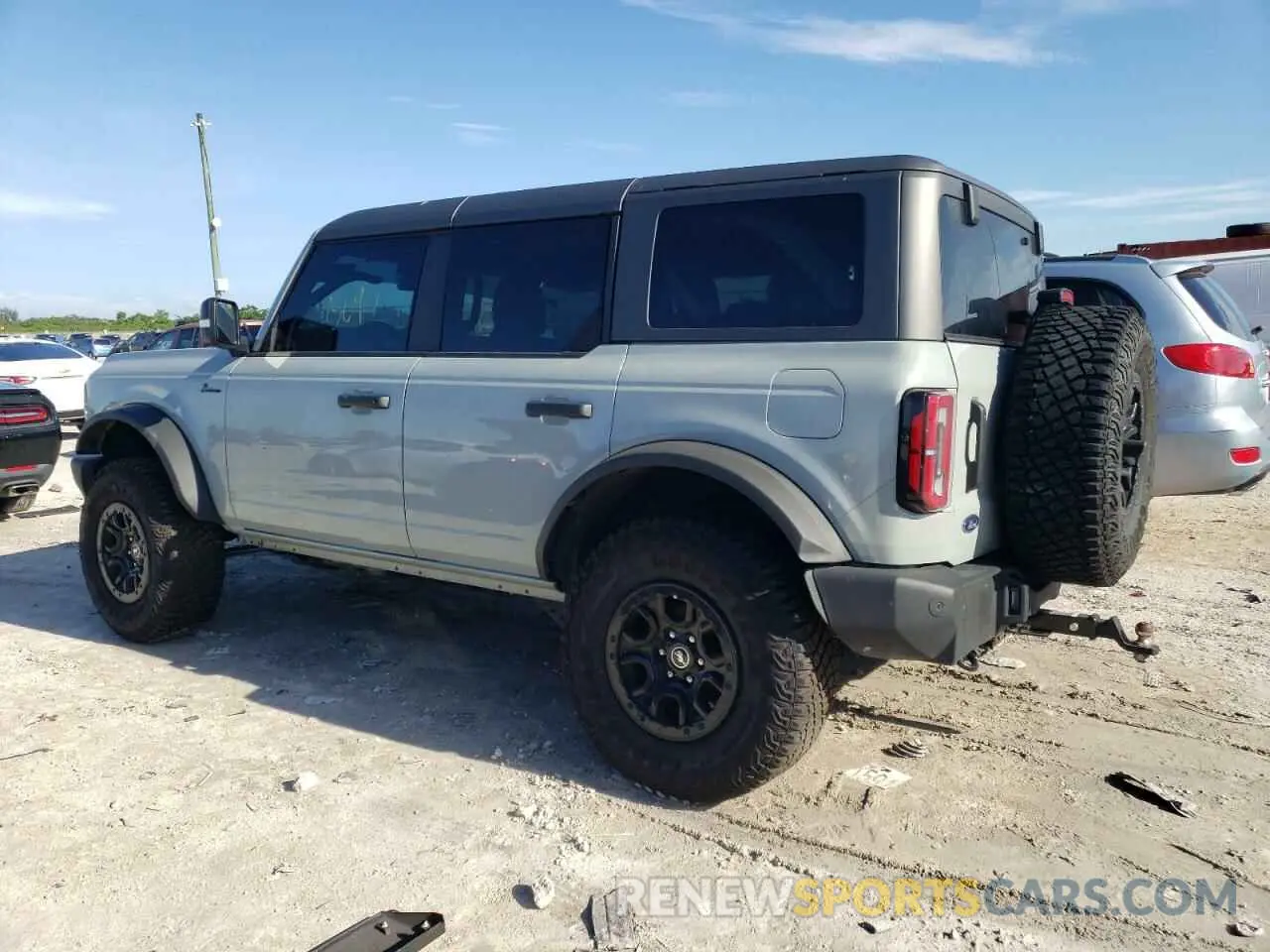 2 fotografías del automóvil dañado 1FMEE5DPXNLB67219 FORD BRONCO 2022