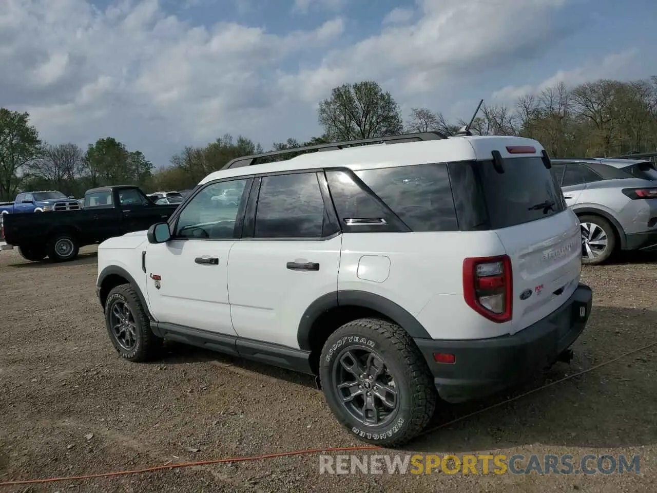 2 fotografías del automóvil dañado 3FMCR9B65NRE36614 FORD BRONCO 2022
