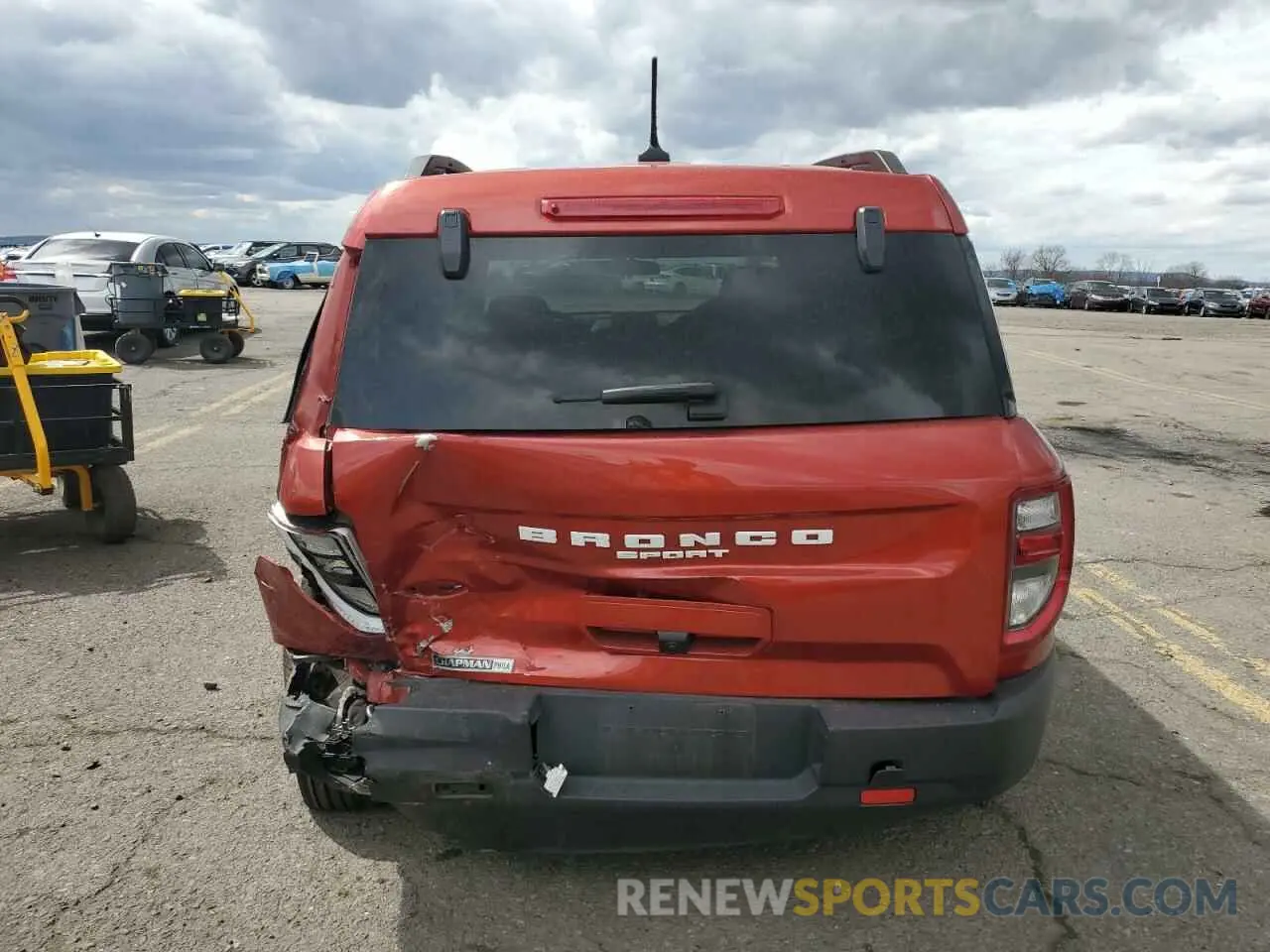 6 fotografías del automóvil dañado 3FMCR9B66NRD46629 FORD BRONCO 2022