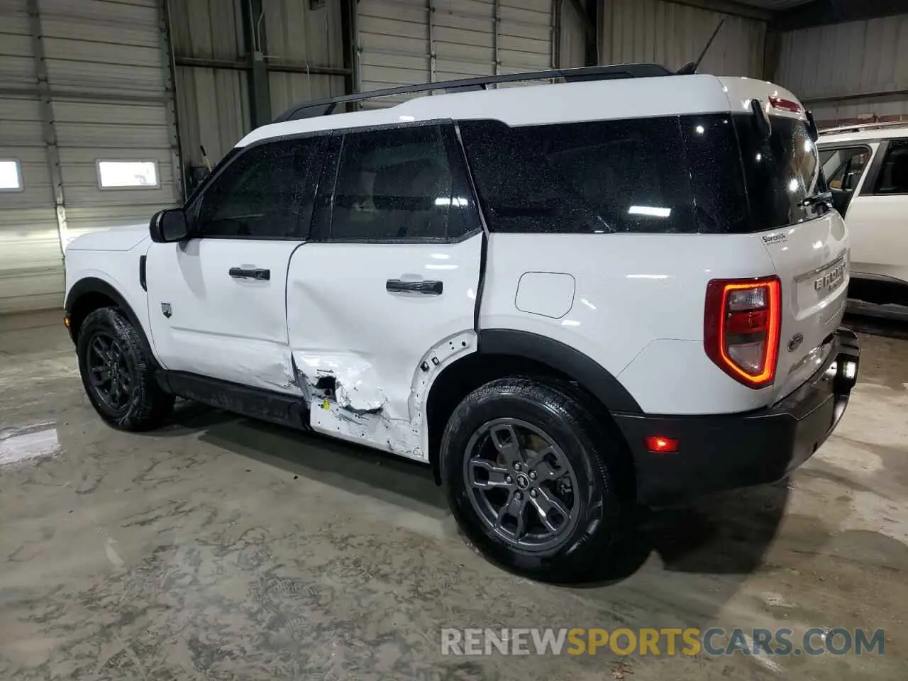 2 fotografías del automóvil dañado 3FMCR9B69NRD96991 FORD BRONCO 2022