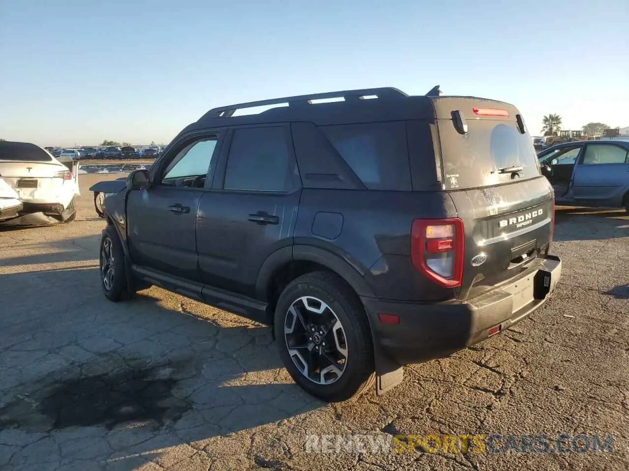 2 fotografías del automóvil dañado 3FMCR9C60NRD29291 FORD BRONCO 2022