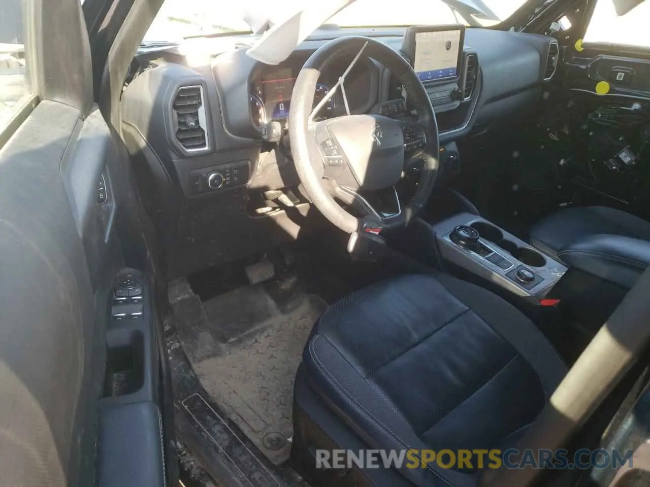 8 fotografías del automóvil dañado 3FMCR9C63NRD26790 FORD BRONCO 2022