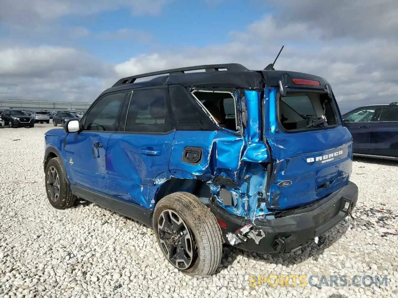 2 fotografías del automóvil dañado 3FMCR9C67NRE29694 FORD BRONCO 2022