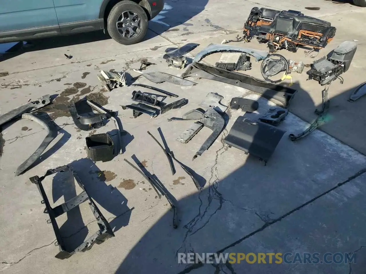 13 fotografías del automóvil dañado 3FMCR9D93NRE10391 FORD BRONCO 2022